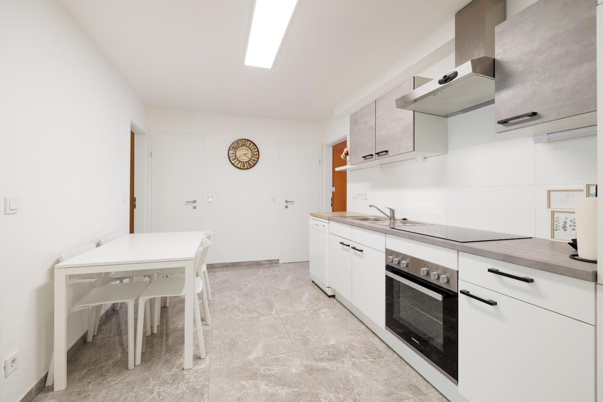 Neue renovierte und möblierte charmante Wohnung!!! Wien Exterior foto