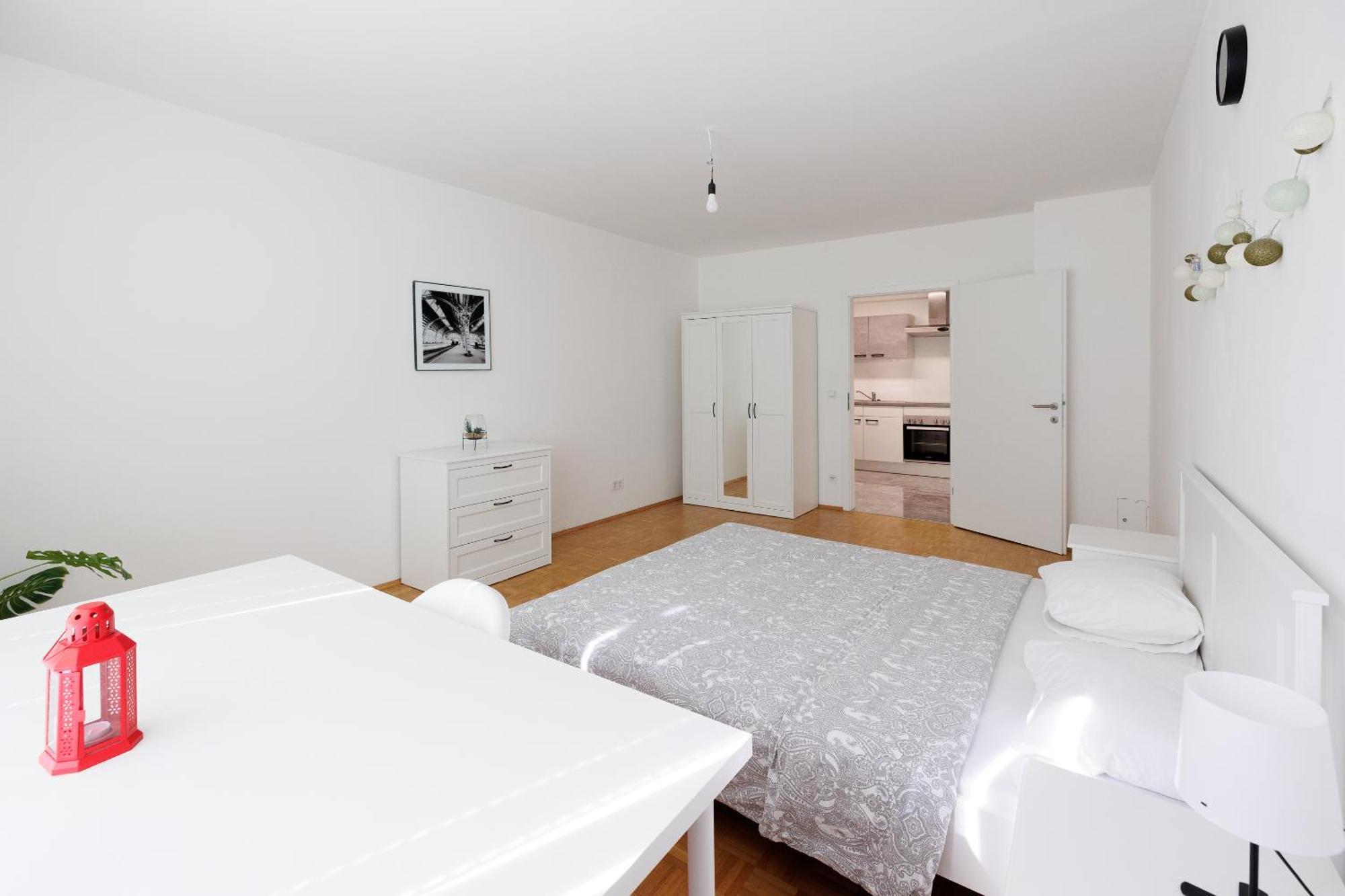 Neue renovierte und möblierte charmante Wohnung!!! Wien Exterior foto
